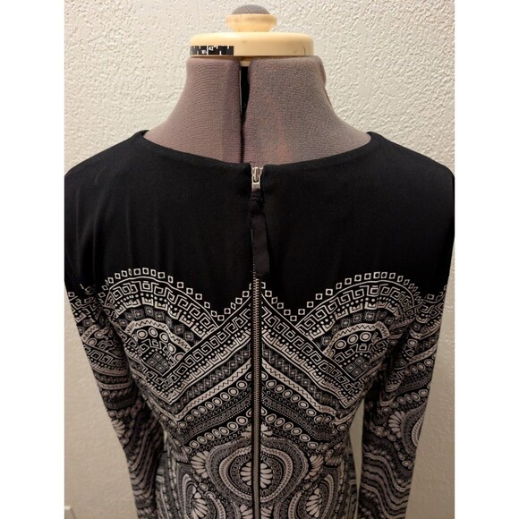 Maggie London Long Sleeve Black And White Round Neck Sheath Dress Size 8 - Picture 4 of 14